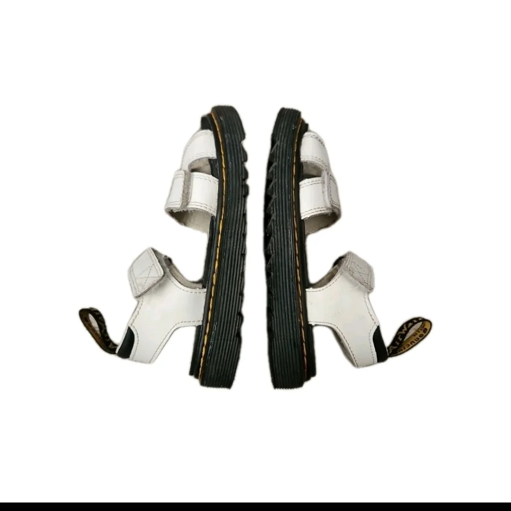 Dr. Martens Kids White Leather Junior Vossie Trendy Strappy Sandals 1